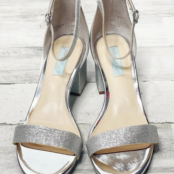 Betsey Johnson Womens Miri Glitter Bridal Heels Size 10 Silver Glitter - Picture 6 of 11